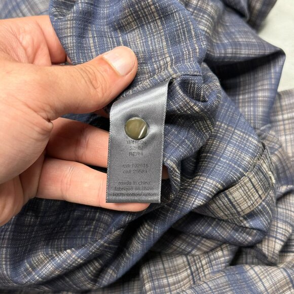 John Varvatos Long Sleeve Shirt Button Up Lightweight Plaid Cotton Medium - Picture 7 of 8